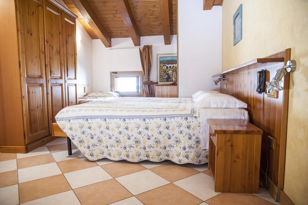 Hotel Casa Hellen Monteforte dʼAlpone Habitación foto